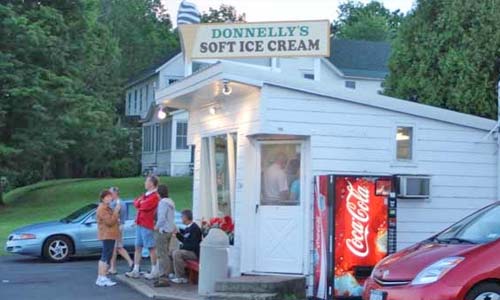 Donnelly’s Ice Cream – Saranac Lake